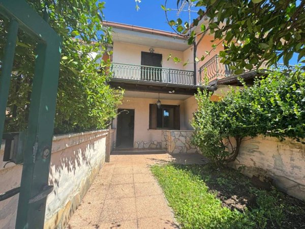 casa indipendente in vendita a Labico