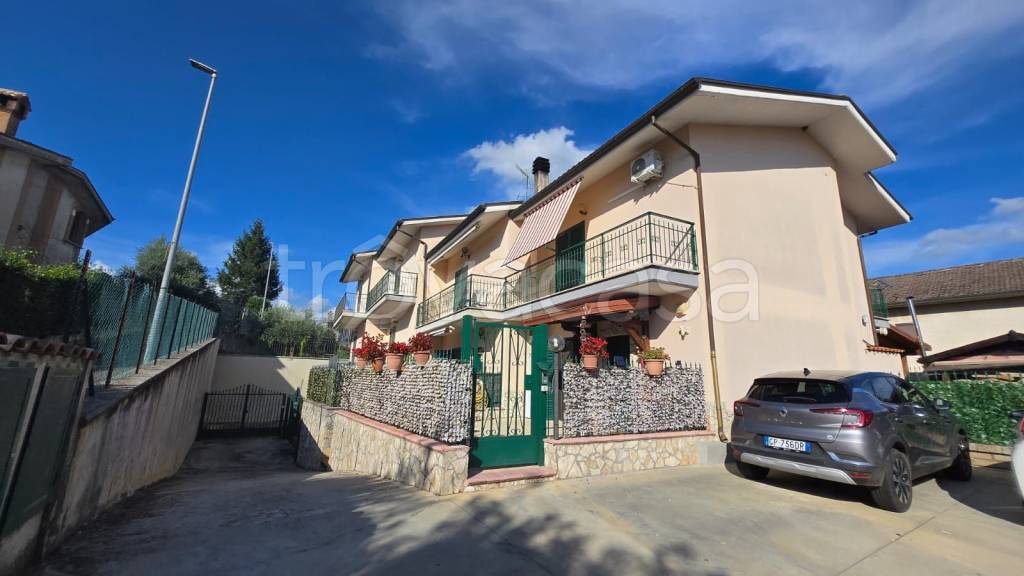 casa indipendente in vendita a Labico