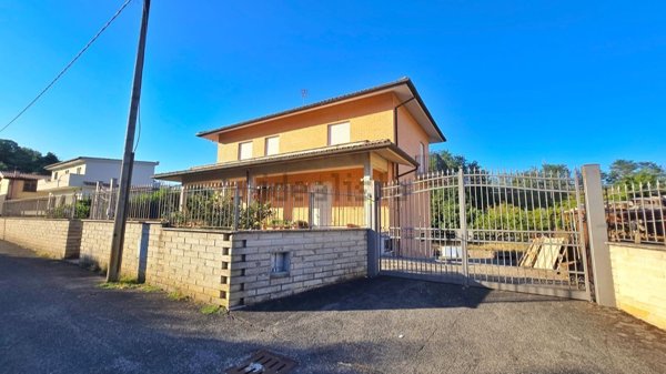 casa indipendente in vendita a Labico in zona Colle Spina