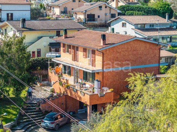 casa indipendente in vendita a Labico in zona Colle Spina
