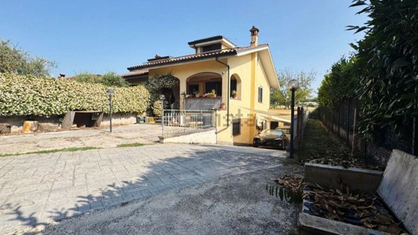 casa indipendente in vendita a Labico in zona Colle Spina