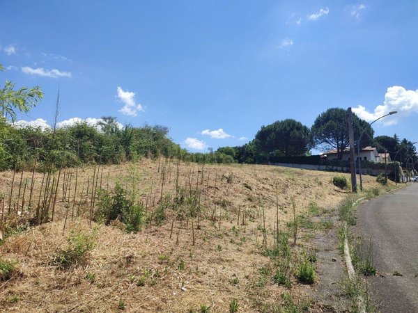 ufficio in vendita a Labico