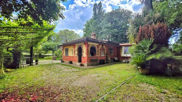casa indipendente in vendita a Labico