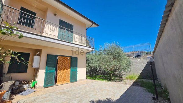 casa indipendente in vendita a Labico