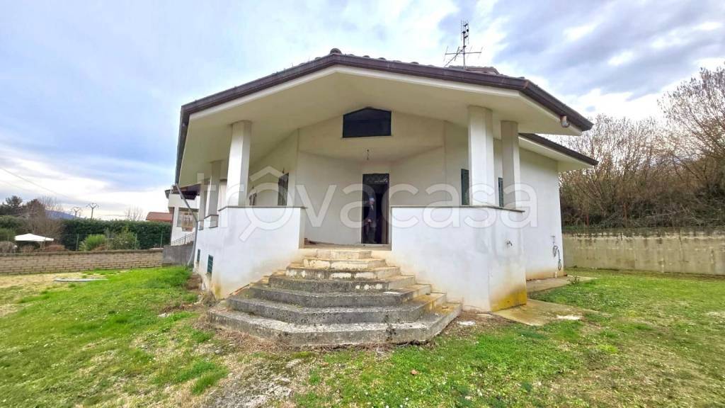 casa indipendente in vendita a Labico in zona Colle Spina