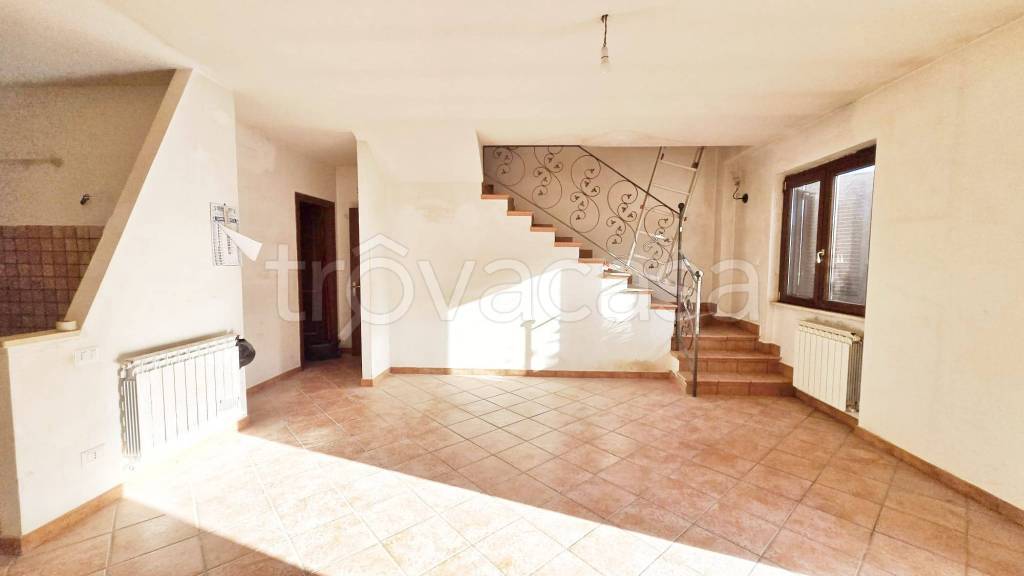 casa indipendente in vendita a Labico