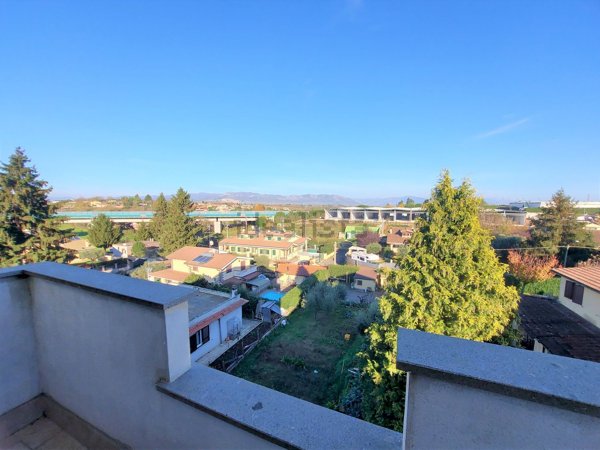 pentavano in vendita a Labico in zona Colle Spina