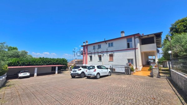 appartamento in vendita a Labico in zona Colle Spina