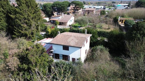 casa indipendente in vendita a Labico in zona Colle Spina