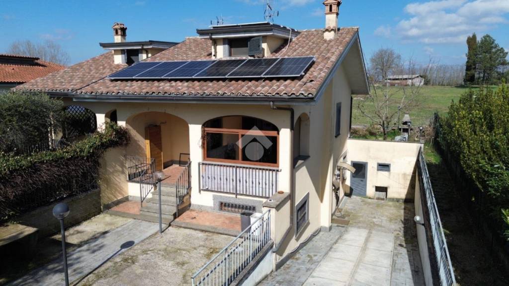 casa indipendente in vendita a Labico