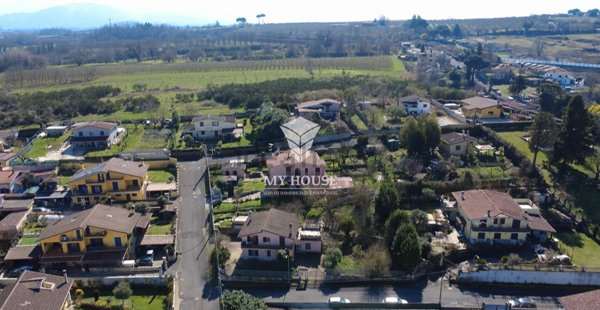 casa indipendente in vendita a Labico in zona Colle Spina