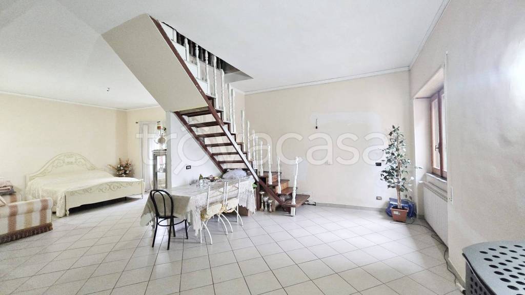 casa indipendente in vendita a Labico