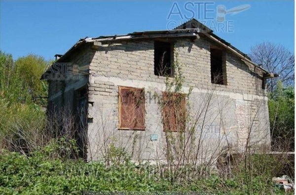 casa indipendente in vendita a Labico