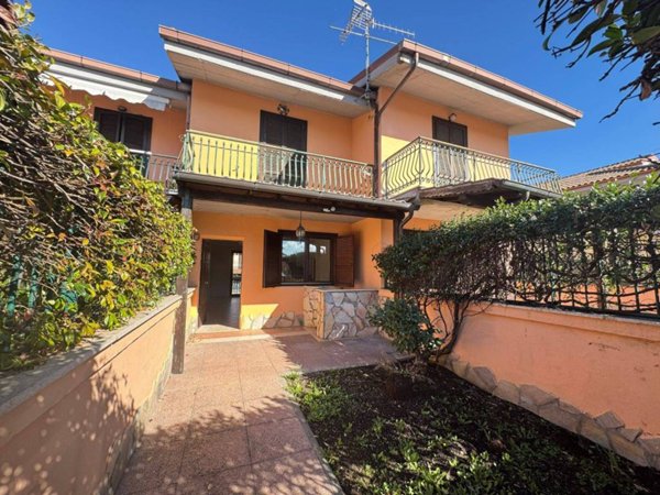 casa indipendente in vendita a Labico