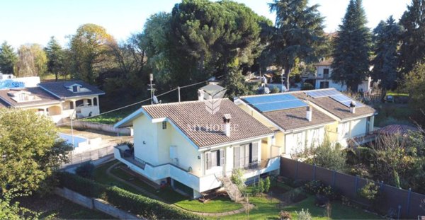 casa indipendente in vendita a Labico in zona Colle Spina