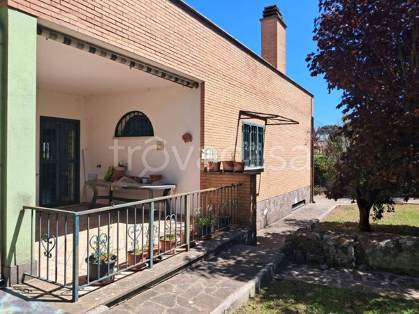 casa indipendente in vendita a Labico