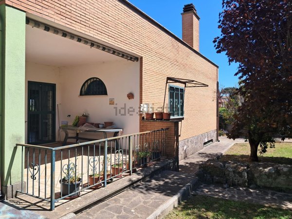 casa indipendente in vendita a Labico