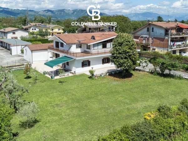 casa indipendente in vendita a Labico