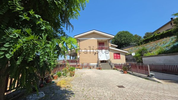 casa indipendente in vendita a Labico