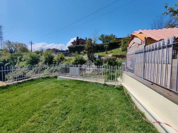 casa indipendente in vendita a Labico