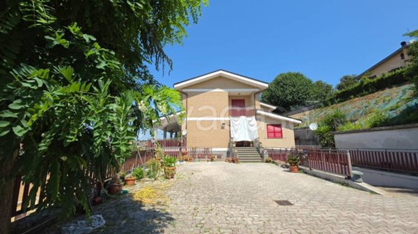 casa indipendente in vendita a Labico