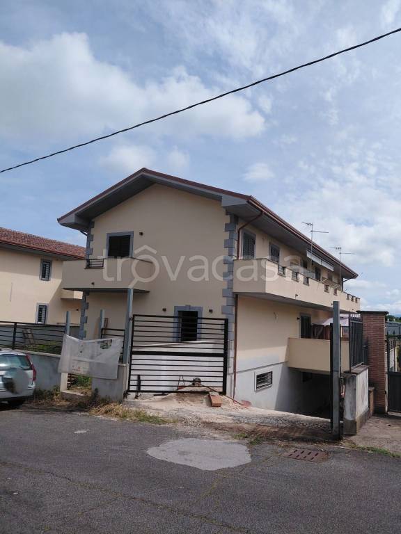 casa indipendente in vendita a Labico in zona Colle Spina