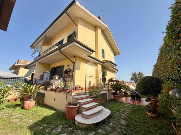 casa indipendente in vendita a Labico
