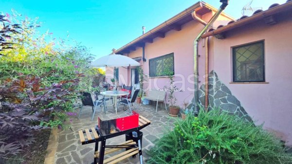 casa indipendente in vendita a Labico in zona Colle Spina