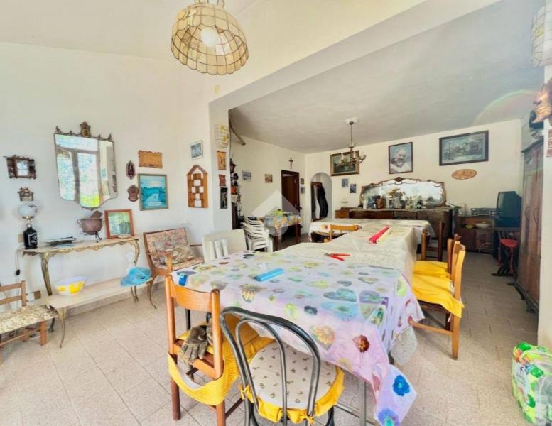 casa indipendente in vendita a Lanuvio
