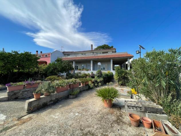 casa indipendente in vendita a Lanuvio