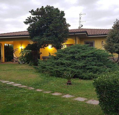 casa indipendente in vendita a Lanuvio