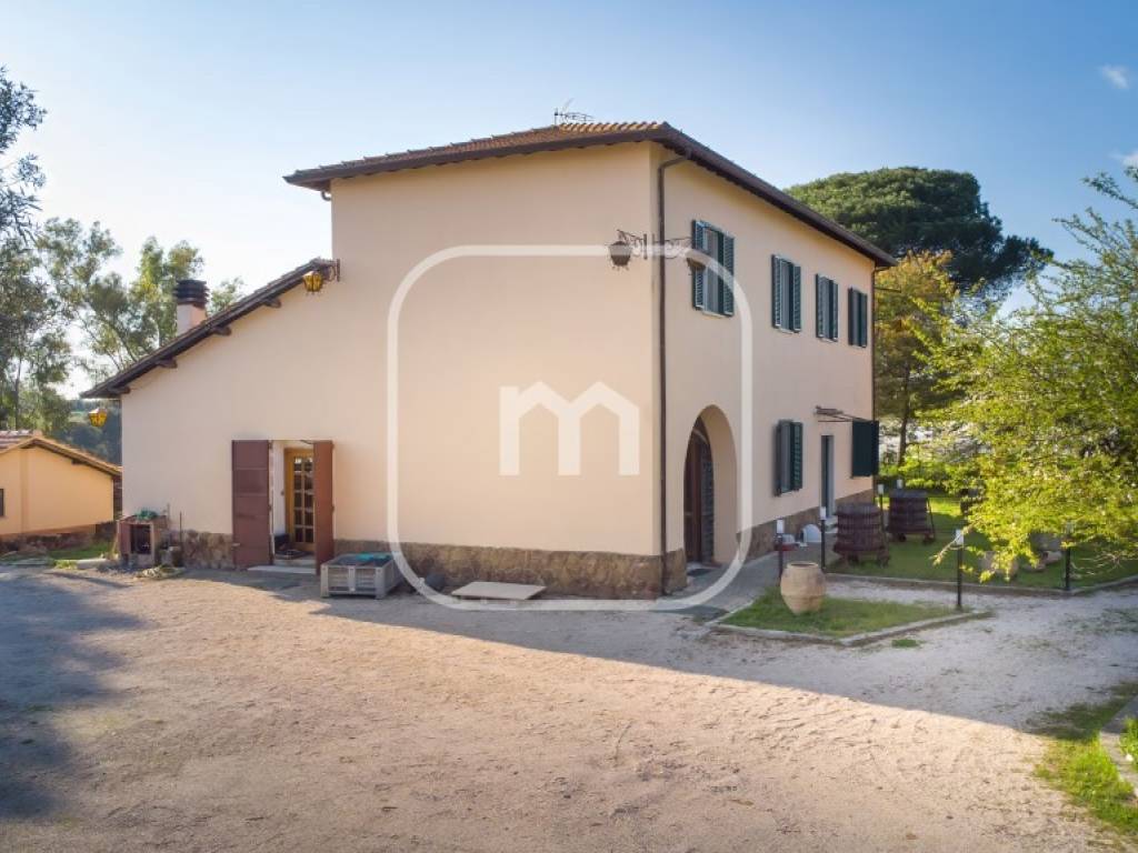 casa indipendente in vendita a Lanuvio