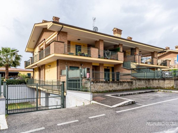appartamento in vendita a Lanuvio