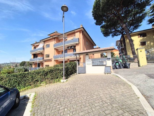 appartamento in vendita a Lanuvio