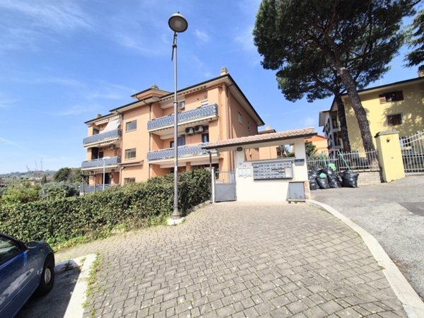 appartamento in vendita a Lanuvio