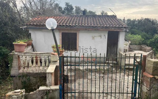 quadrivano in vendita a Lanuvio