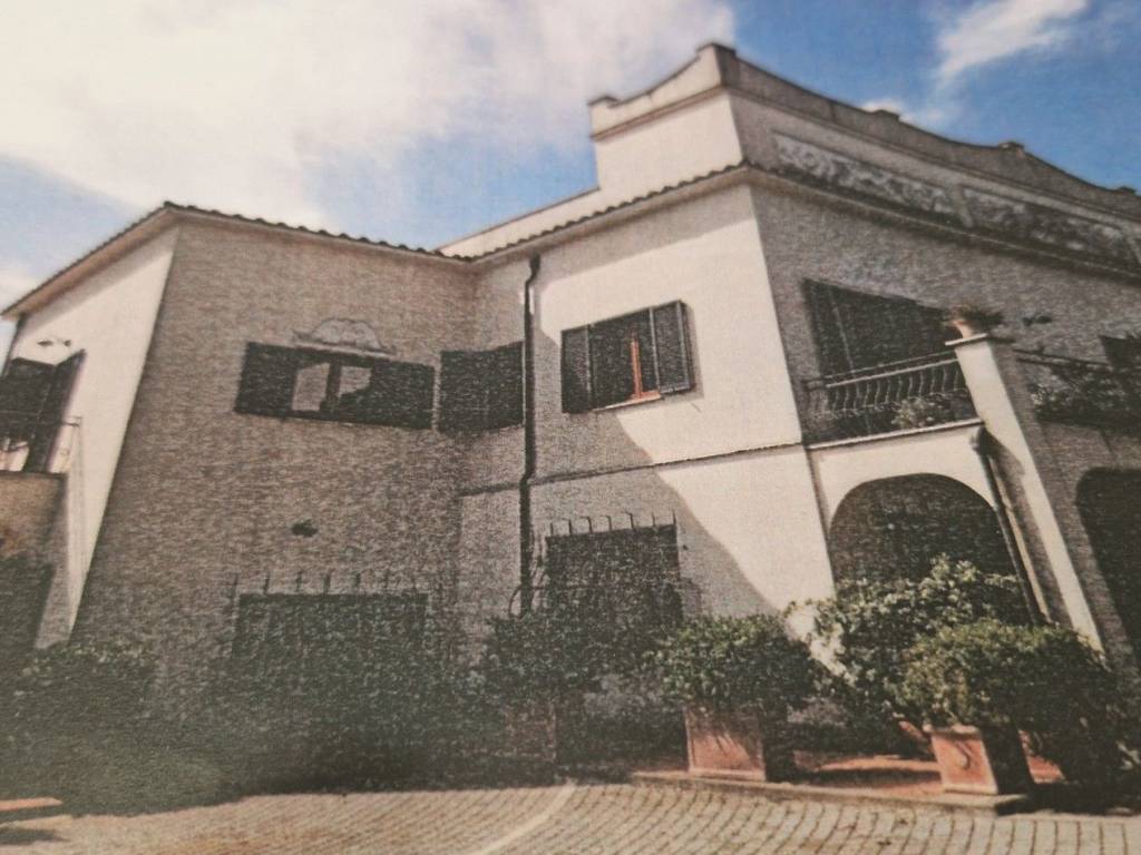 casa indipendente in vendita a Lanuvio
