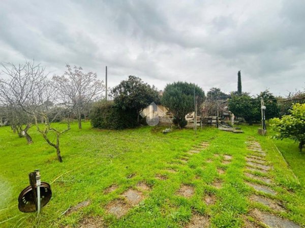 casa indipendente in vendita a Lanuvio