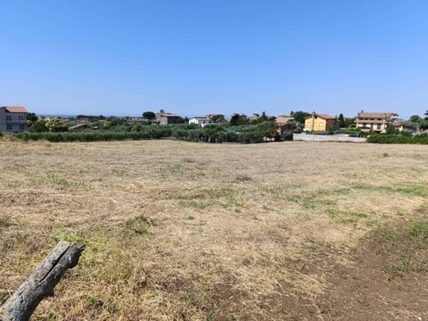 terreno agricolo in vendita a Lanuvio