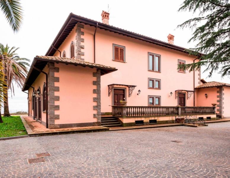 casa indipendente in vendita a Lanuvio