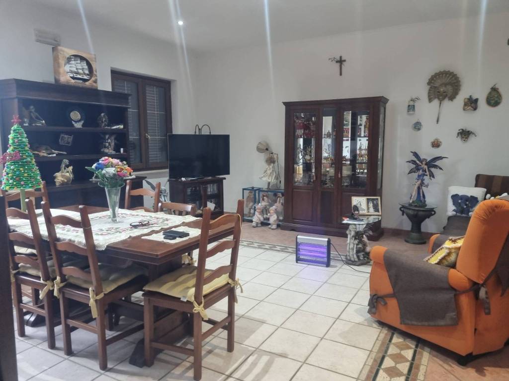 appartamento in vendita a Lanuvio