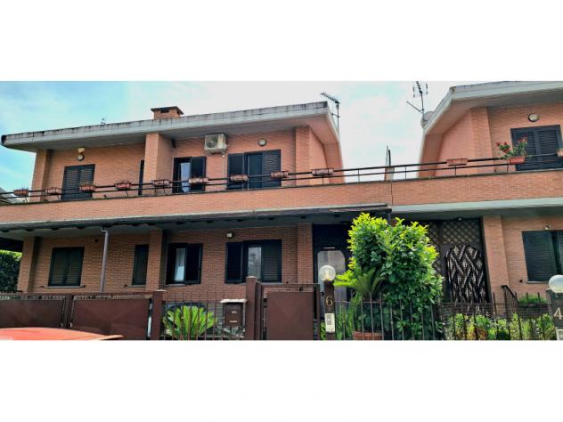 casa indipendente in vendita a Lanuvio