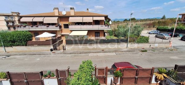 casa indipendente in vendita a Lanuvio in zona Bellavista