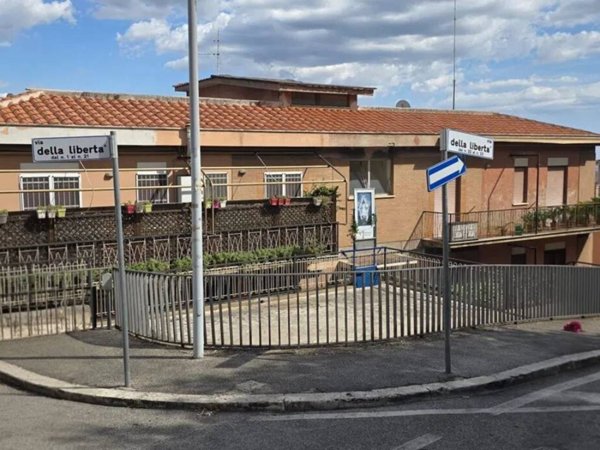 appartamento in vendita a Lanuvio