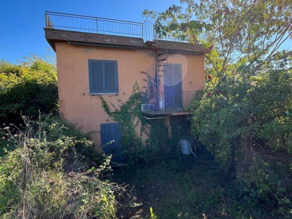 casa indipendente in vendita a Lanuvio in zona Bellavista