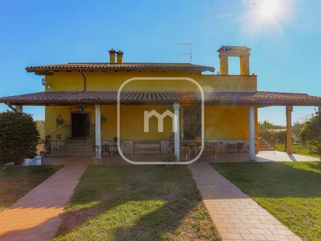 appartamento in vendita a Lanuvio in zona Malcavallo