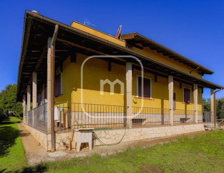 appartamento in vendita a Lanuvio in zona Malcavallo
