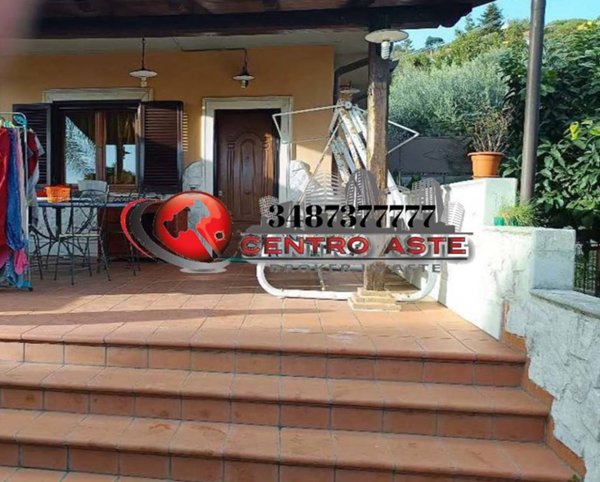 casa indipendente in vendita a Lanuvio