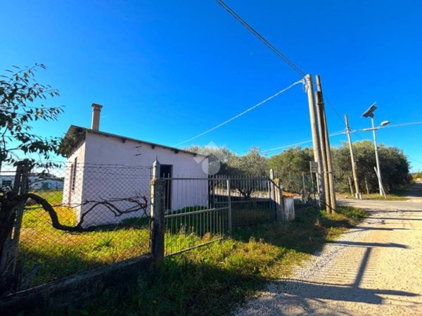 appartamento in vendita a Lanuvio in zona Malcavallo