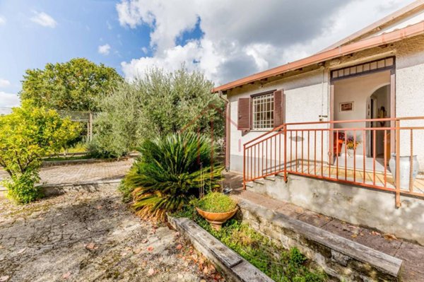 casa indipendente in vendita a Lanuvio